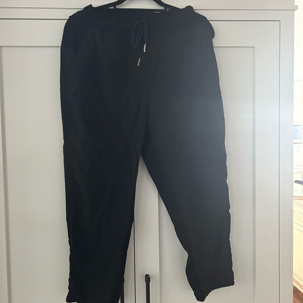 Lululemon Dance Studio Pants, Cropped, Sz 10